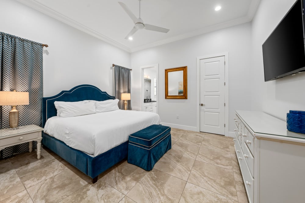 Reunion Resort 8500