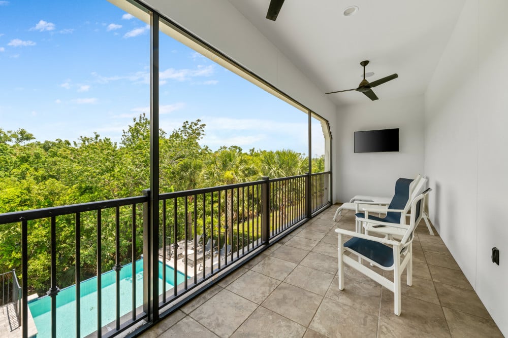 Reunion Resort 8500