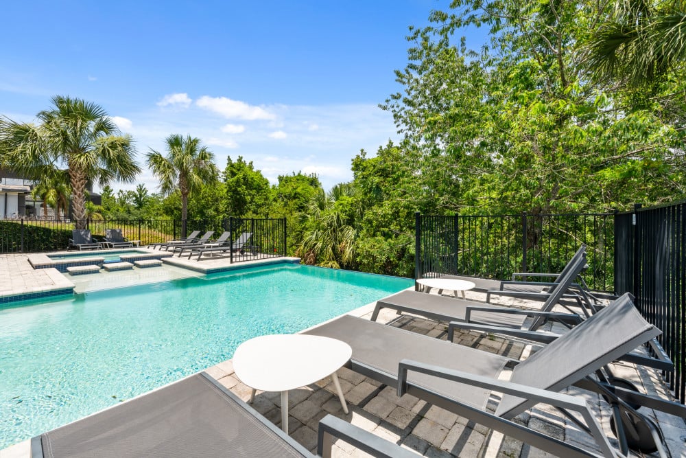 Reunion Resort 8500
