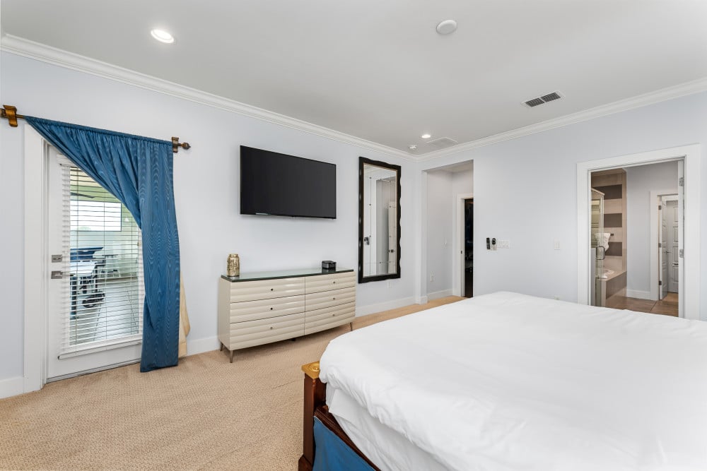 Reunion Resort 8500
