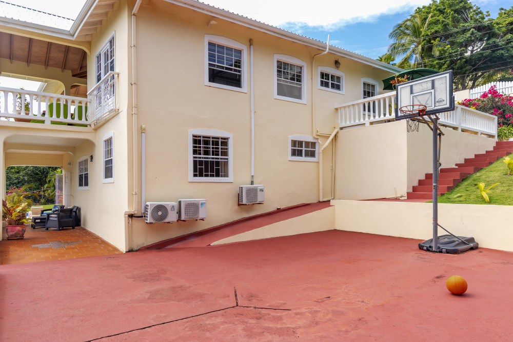 Villa Decaj (2 bedroom)
