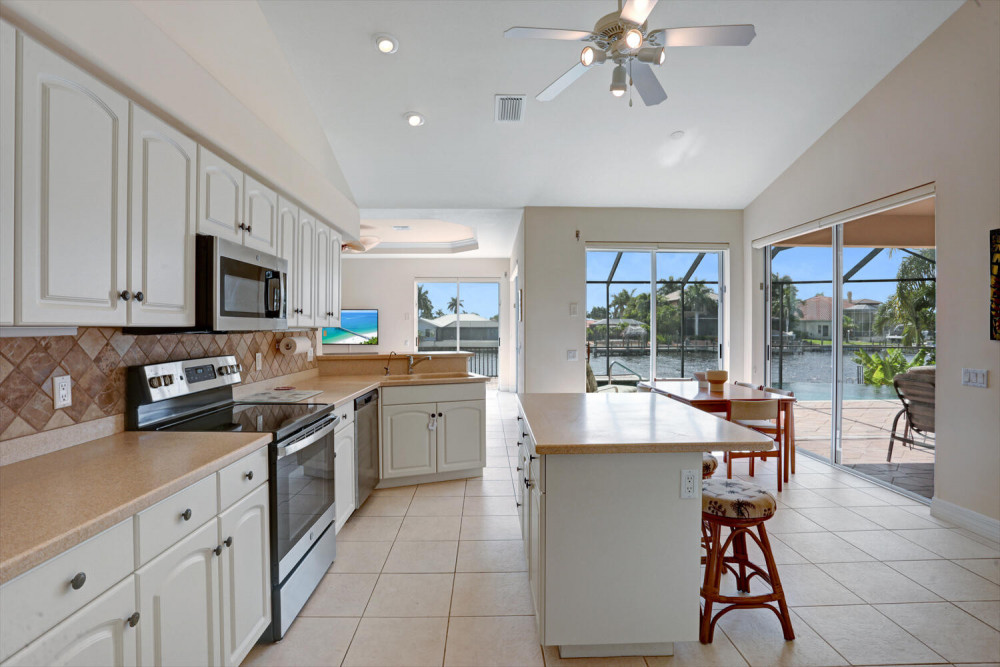 Cape Coral 750