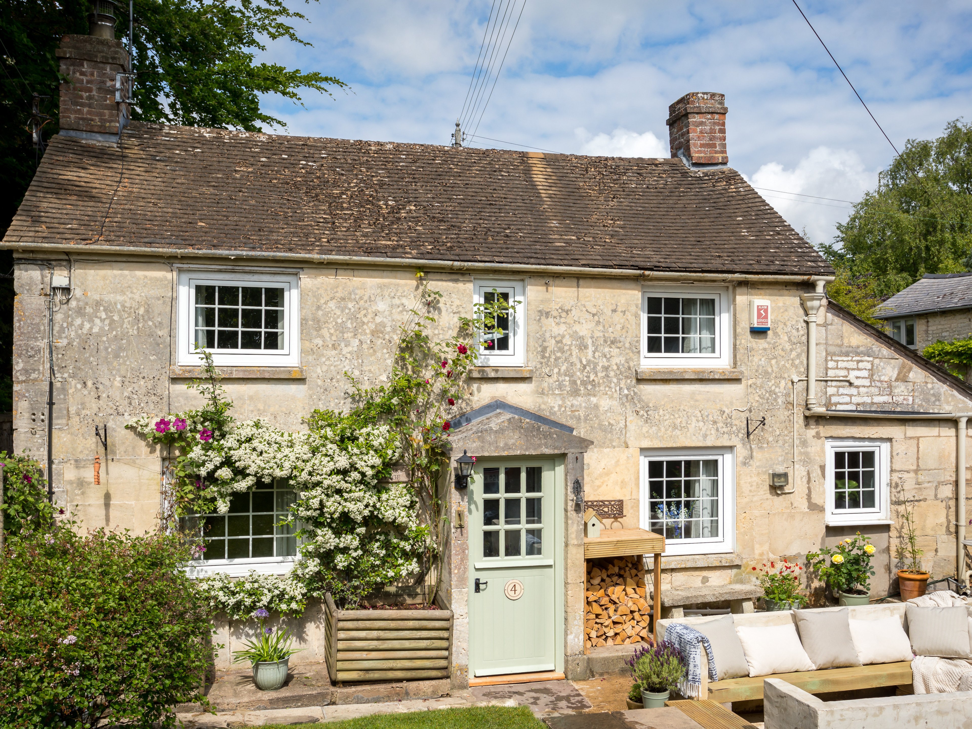 Mulberry Cottage dog friendly holiday cottages