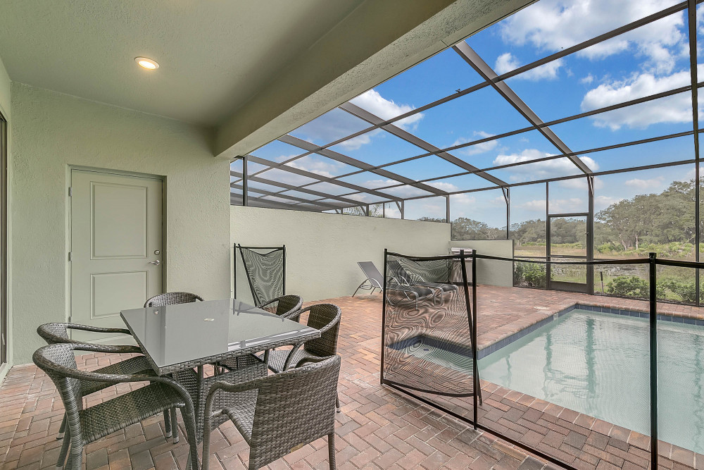 Solterra Resort 750