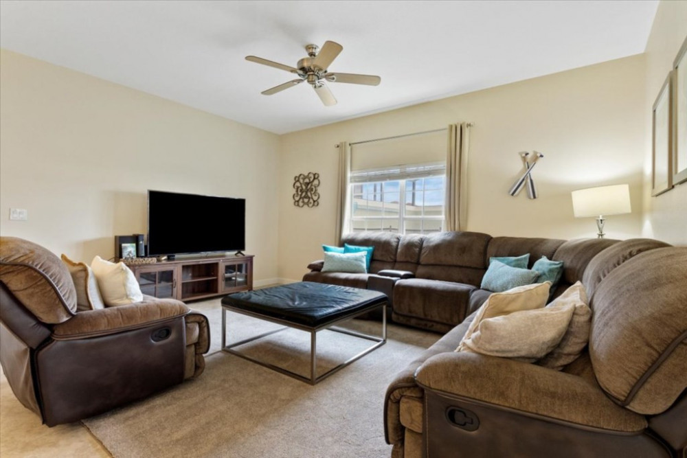 Paradise Palms Resort 368