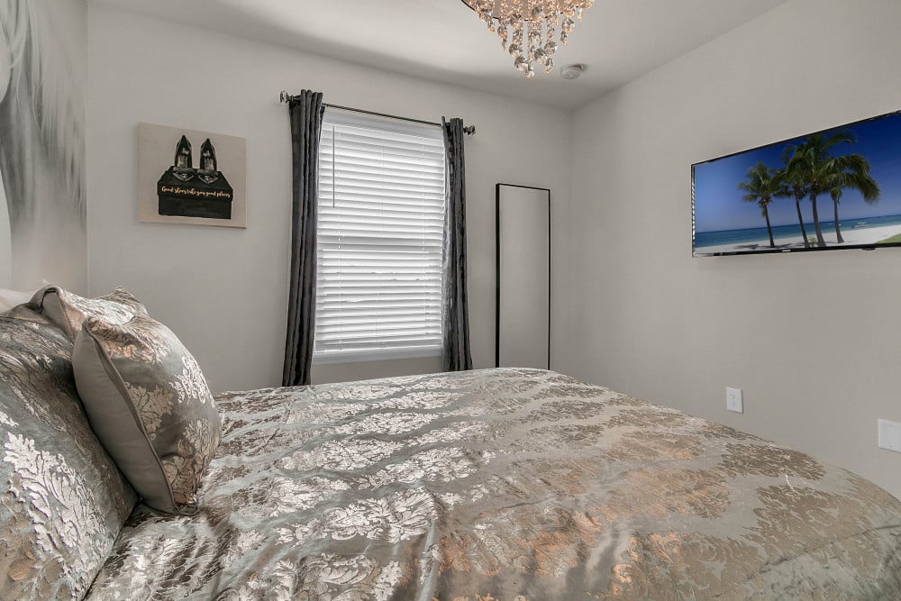 Windsor at Westside 1200