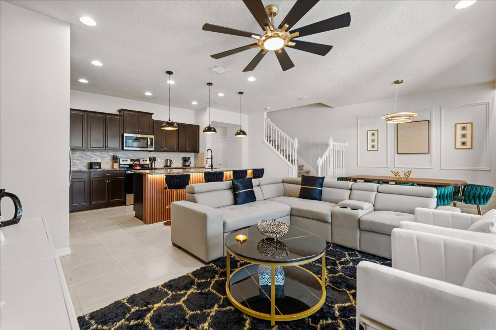 Windsor at Westside 1198