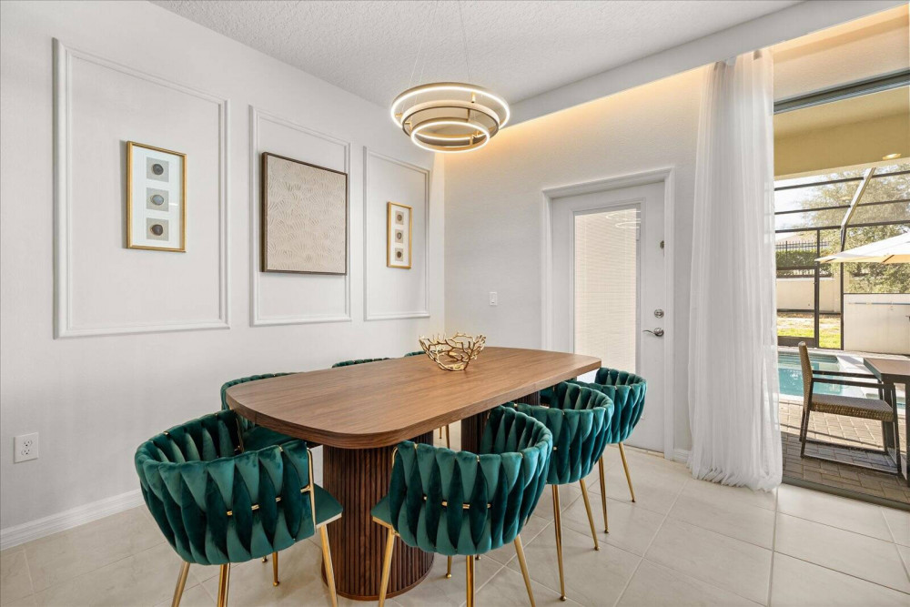 Windsor at Westside 1198