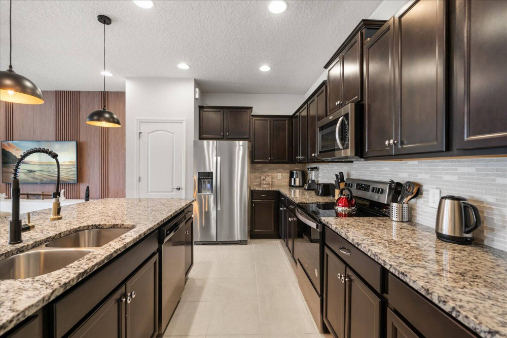 Windsor at Westside 1198