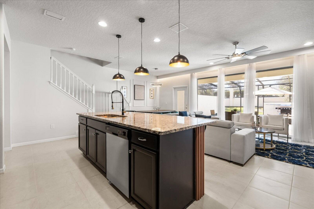 Windsor at Westside 1198