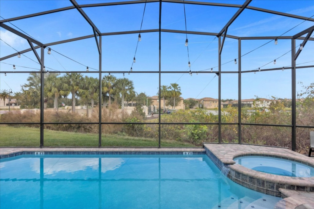 Solara Resort 581