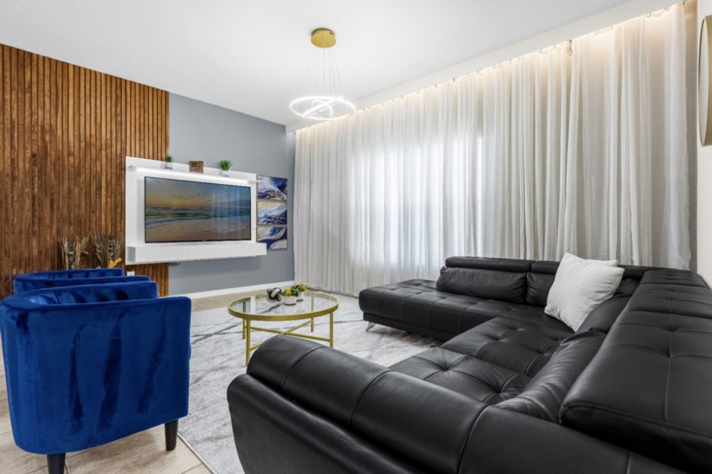 Paradise Palms Resort 376