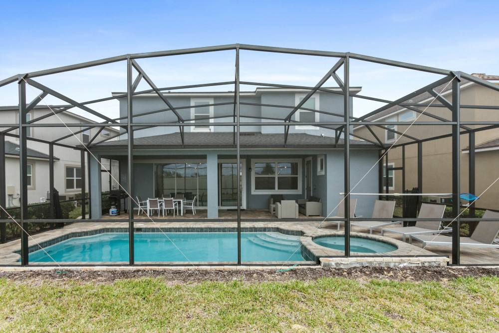 Solara Resort 445