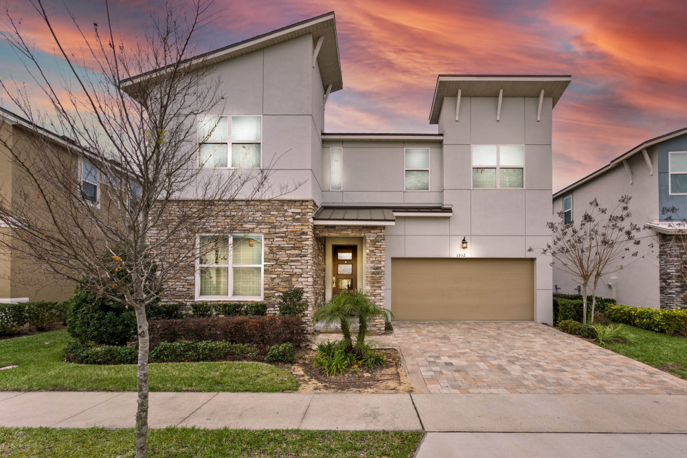 Solara Resort 445