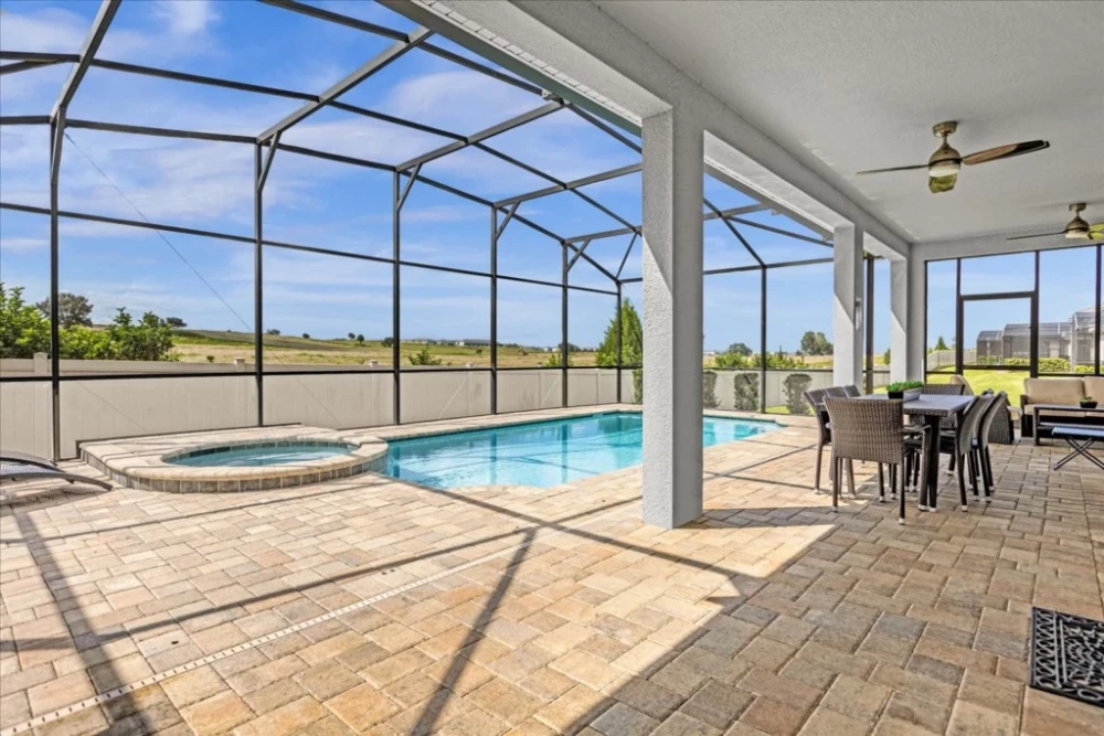Solara Resort 437