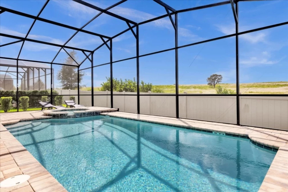 Solara Resort 437