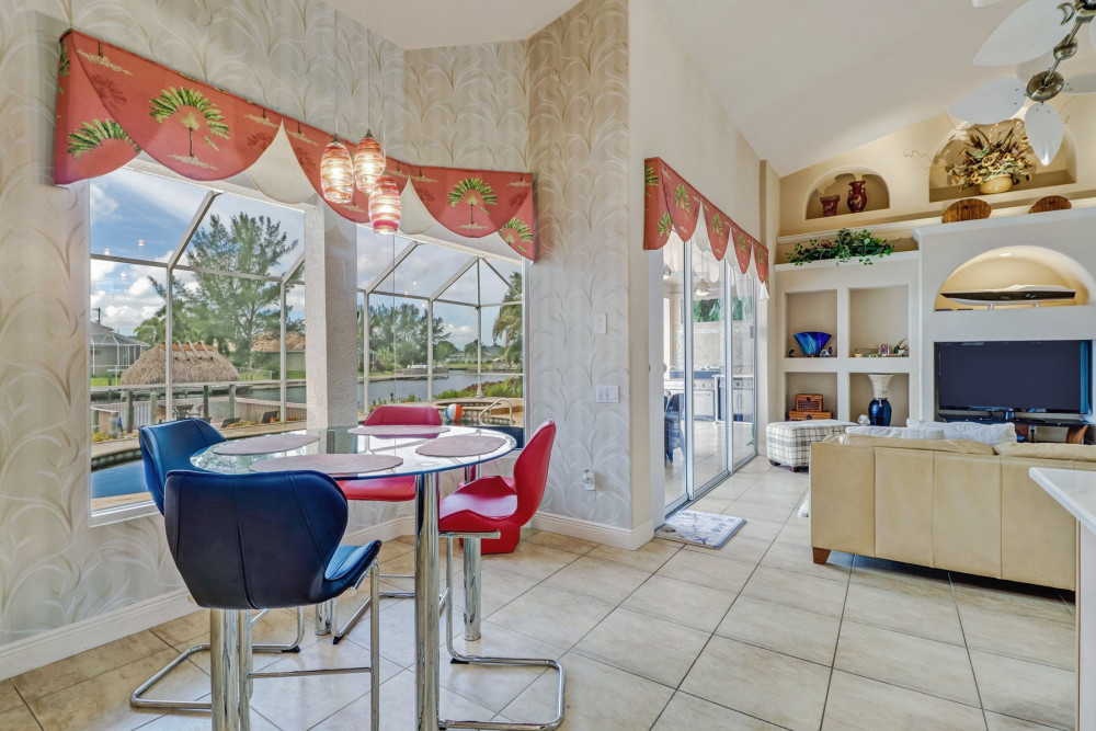 Cape Coral 725