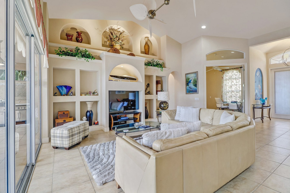 Cape Coral 725