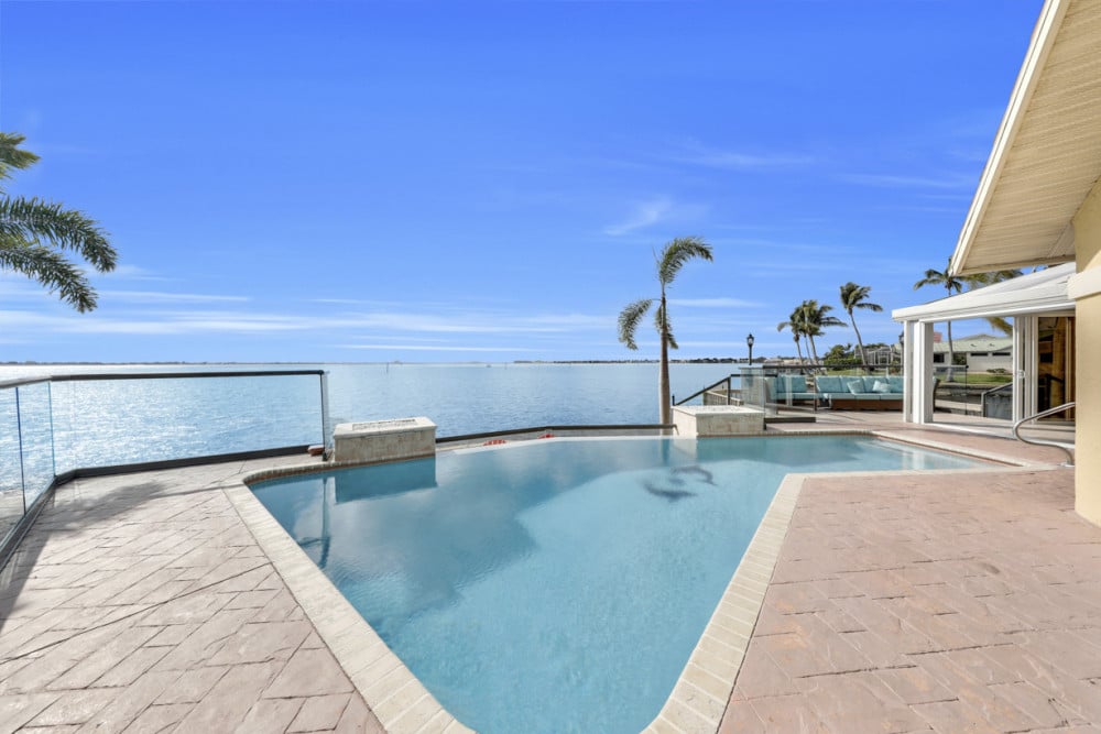 Cape Coral 724