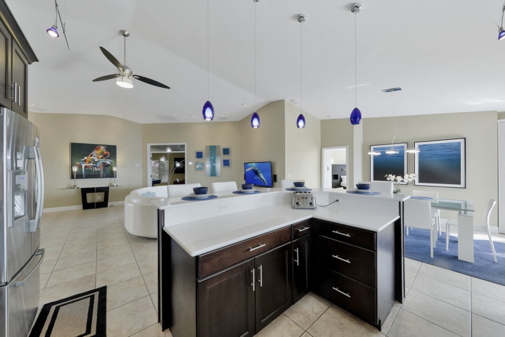 Cape Coral 724