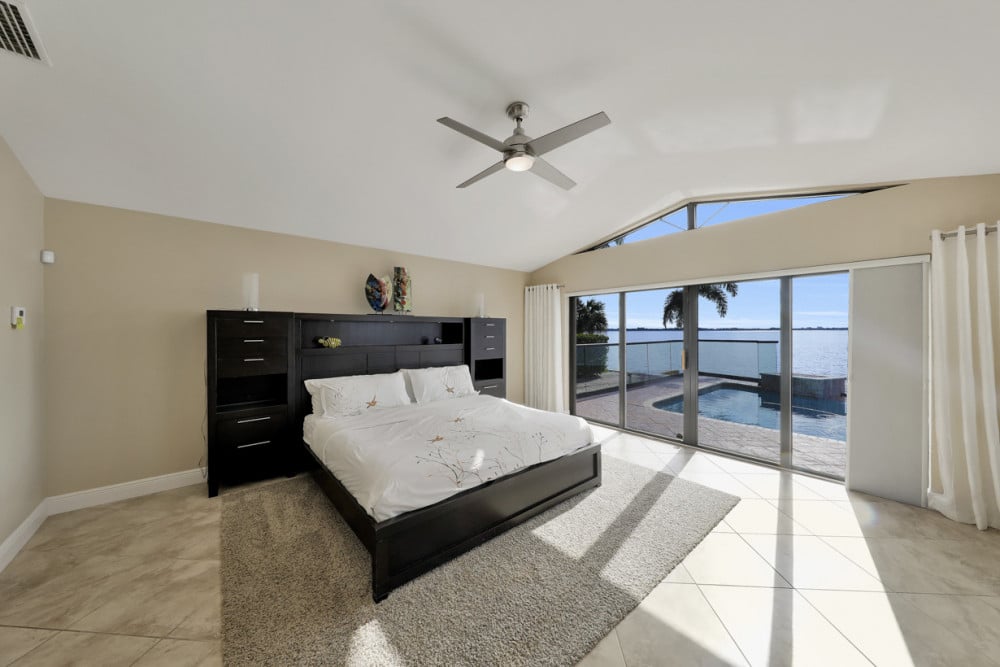 Cape Coral 724