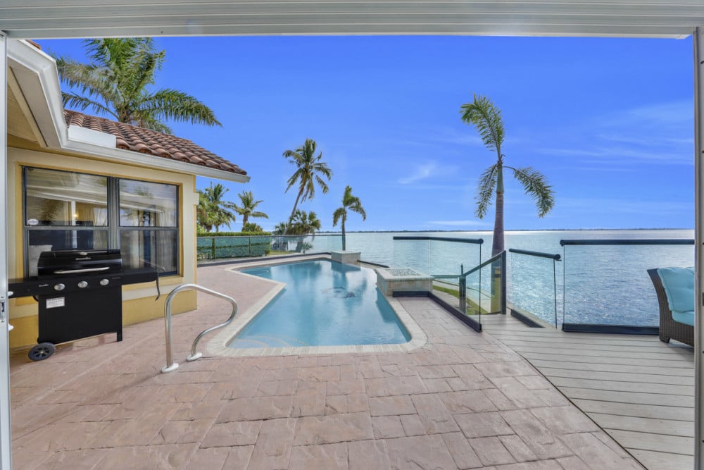 Cape Coral 724