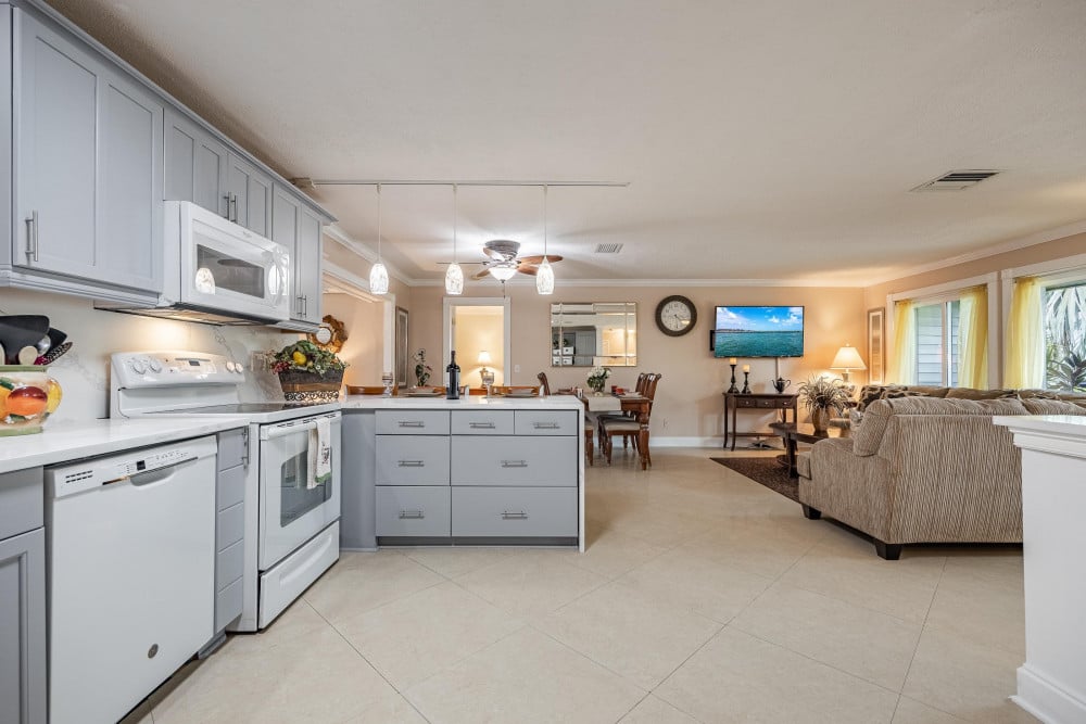 Cape Coral 736