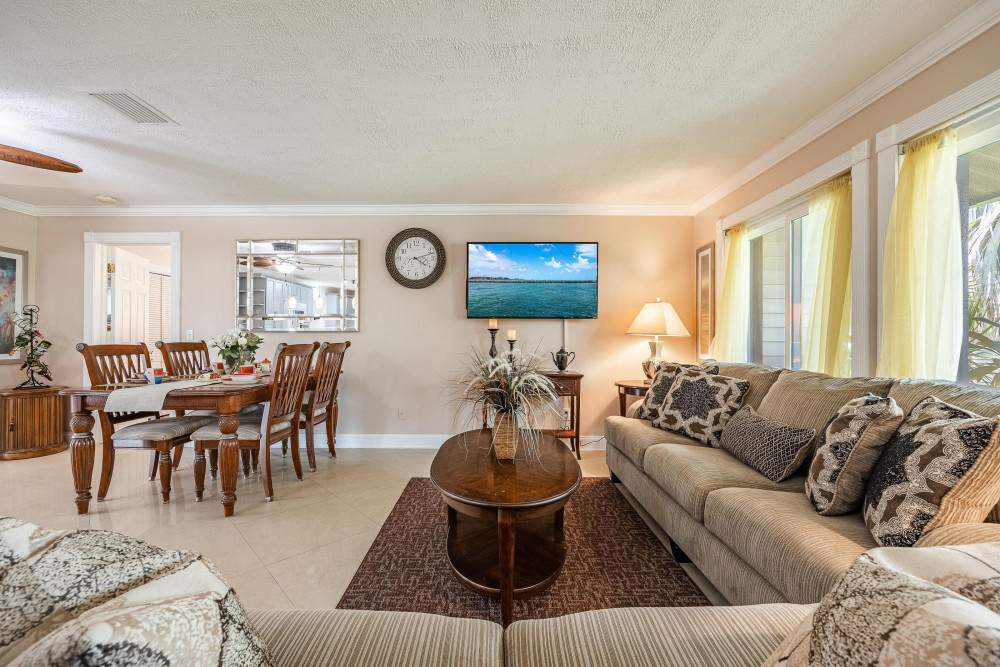 Cape Coral 736