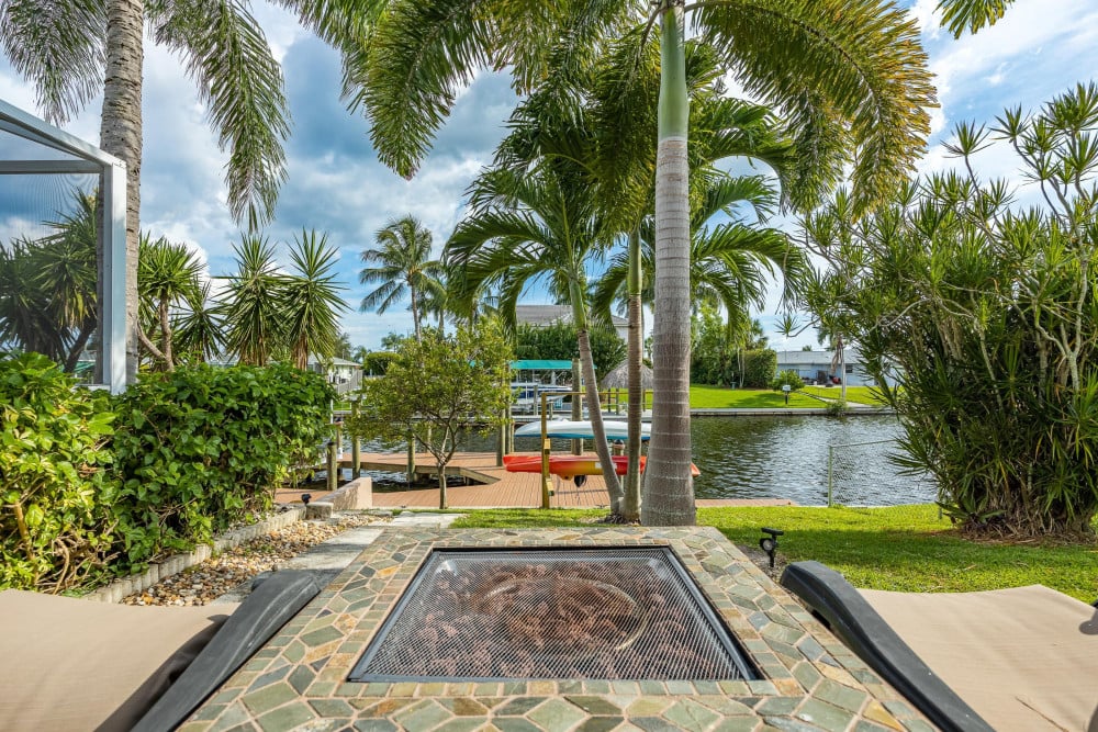 Cape Coral 736