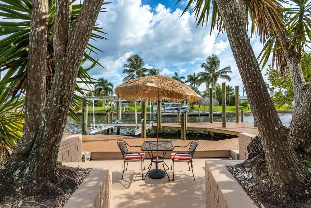 Cape Coral 736