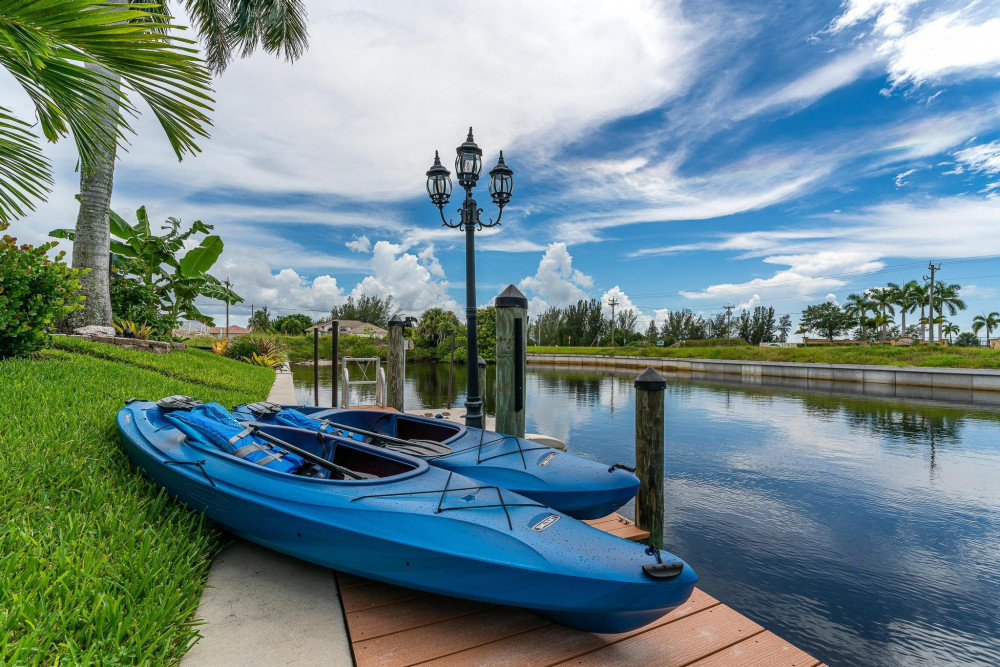 Cape Coral 738