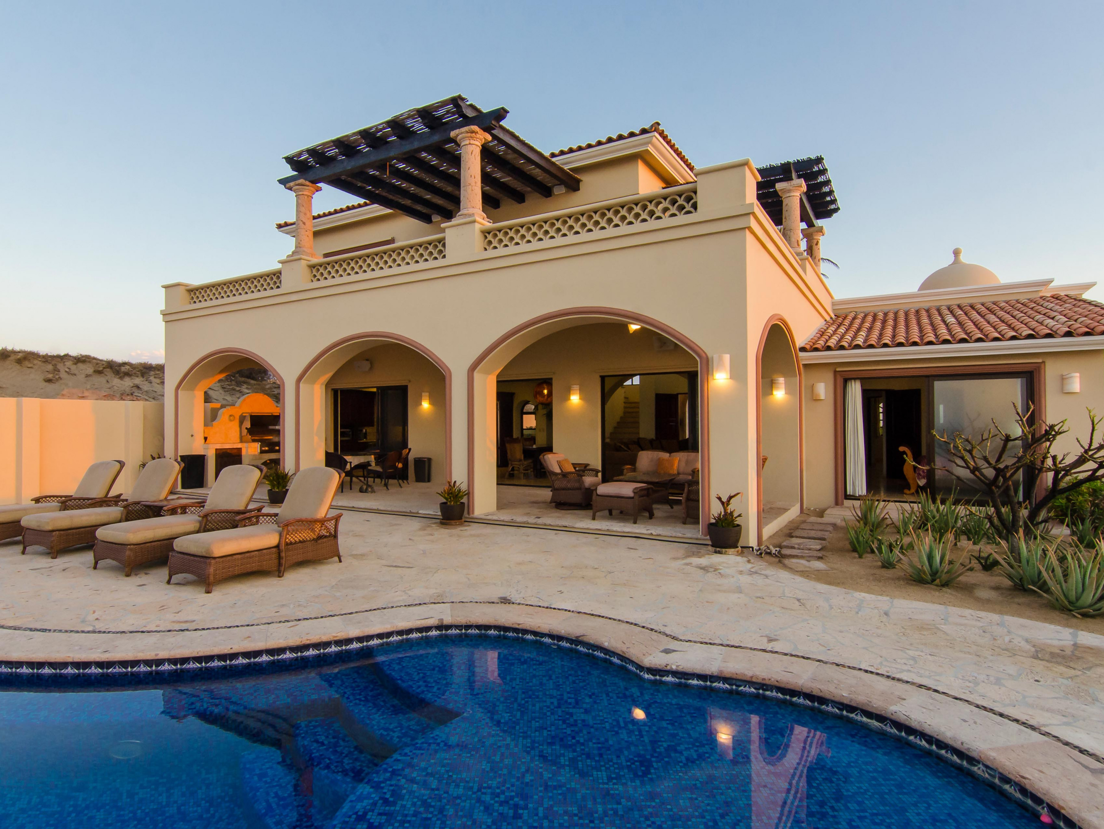 Villa Kash Cabo villas with pools