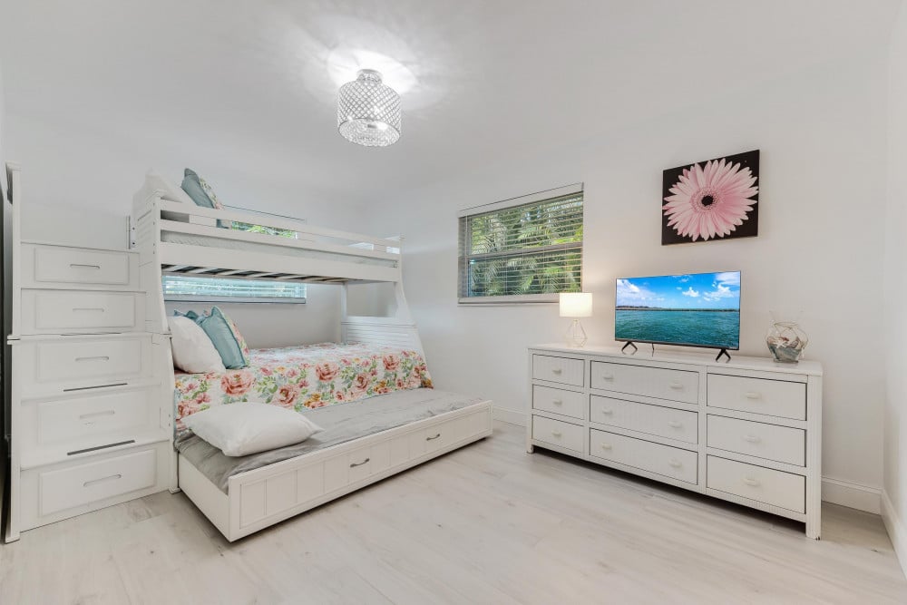 Cape Coral 748