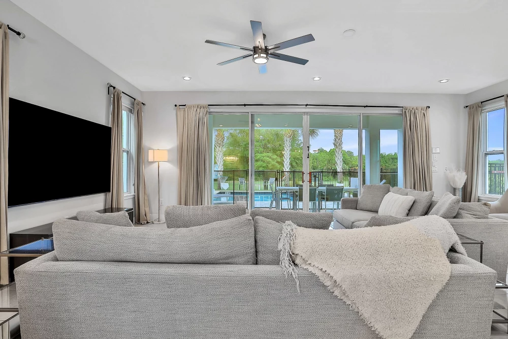 Reunion Resort 32