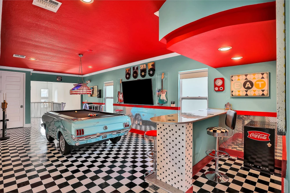 Reunion Resort 32