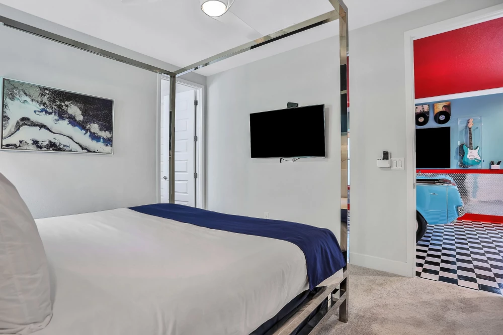 Reunion Resort 32