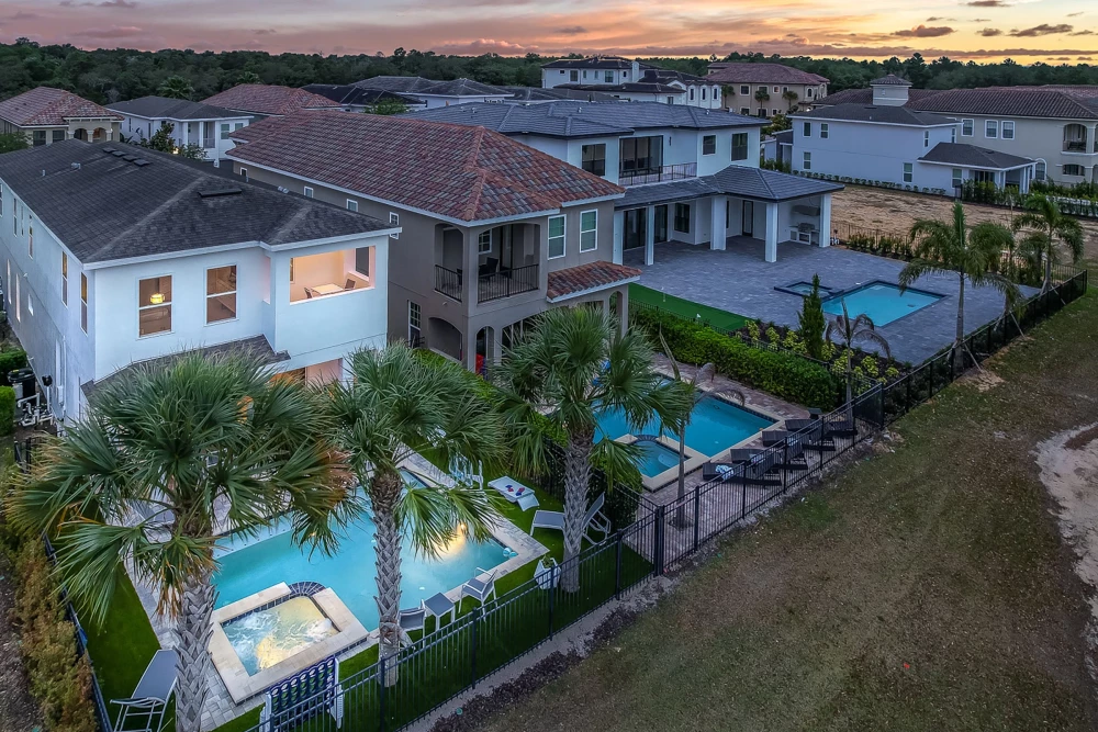 Reunion Resort 32