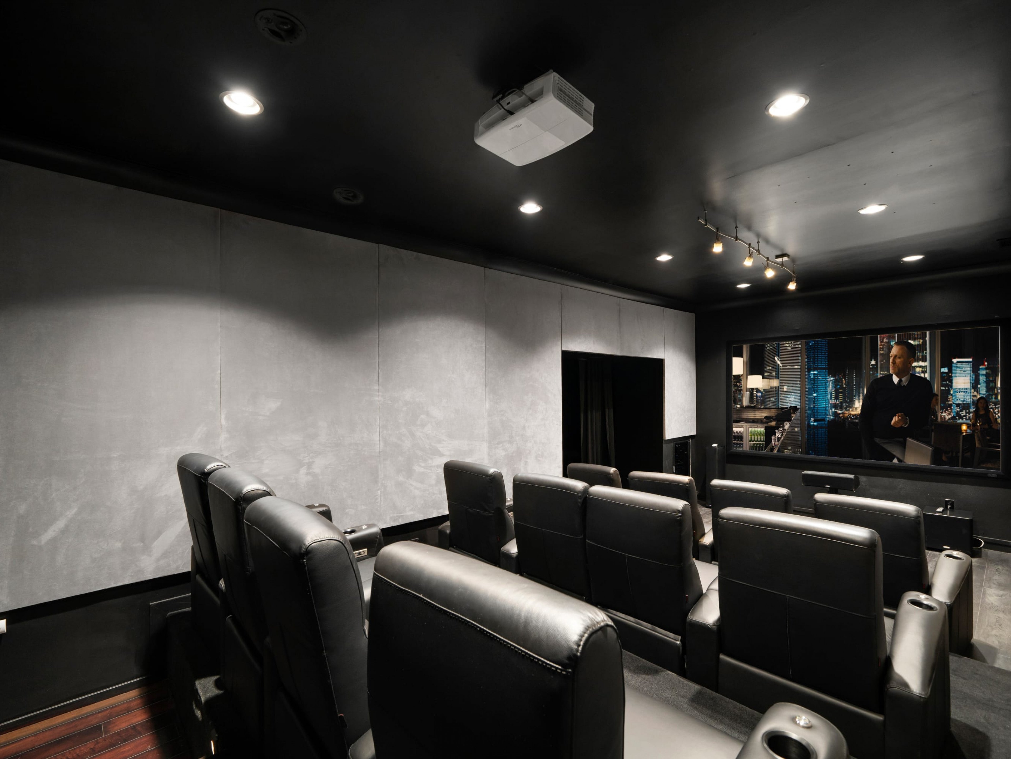 Los Angeles 161 vacation rental with home theater