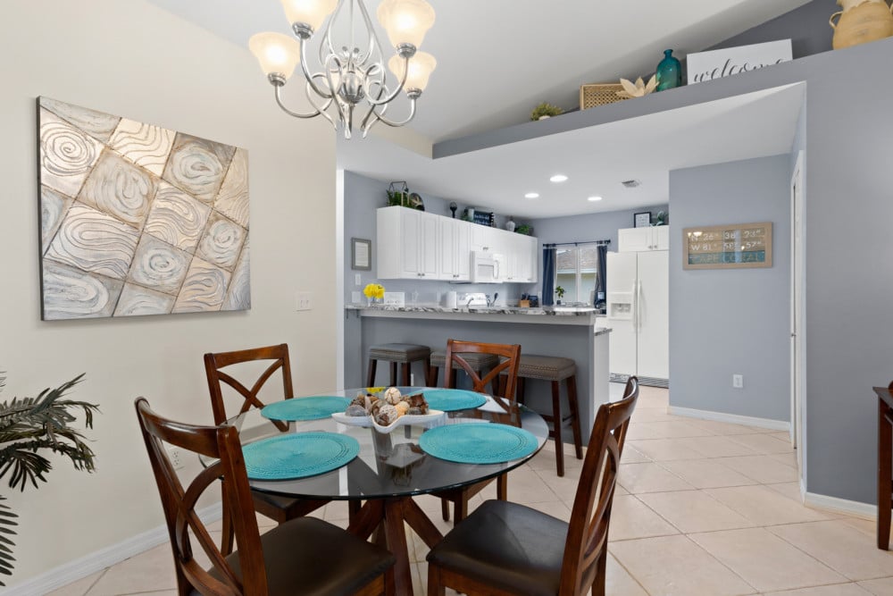 Cape Coral 819