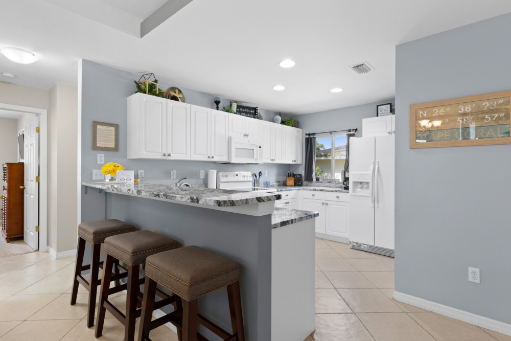 Cape Coral 819