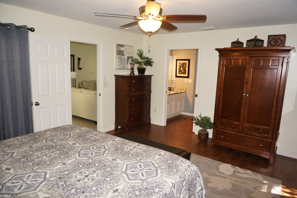 Cape Coral 819