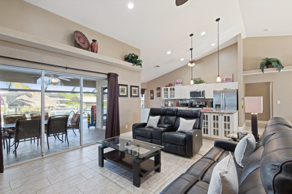 Cape Coral 817
