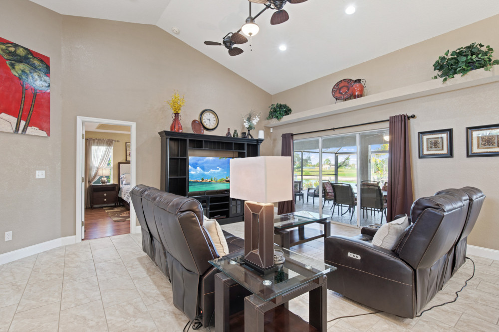 Cape Coral 817