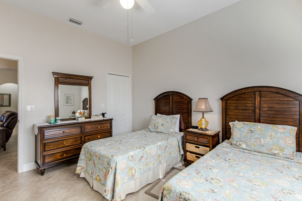 Cape Coral 803