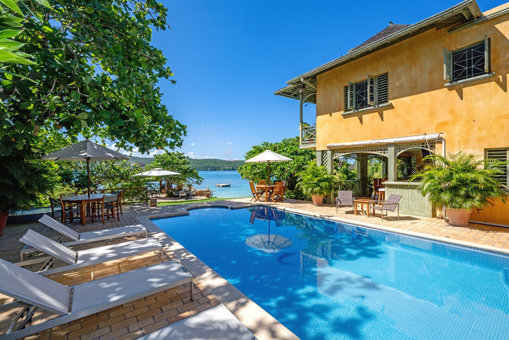 Keela Wee on the Beach