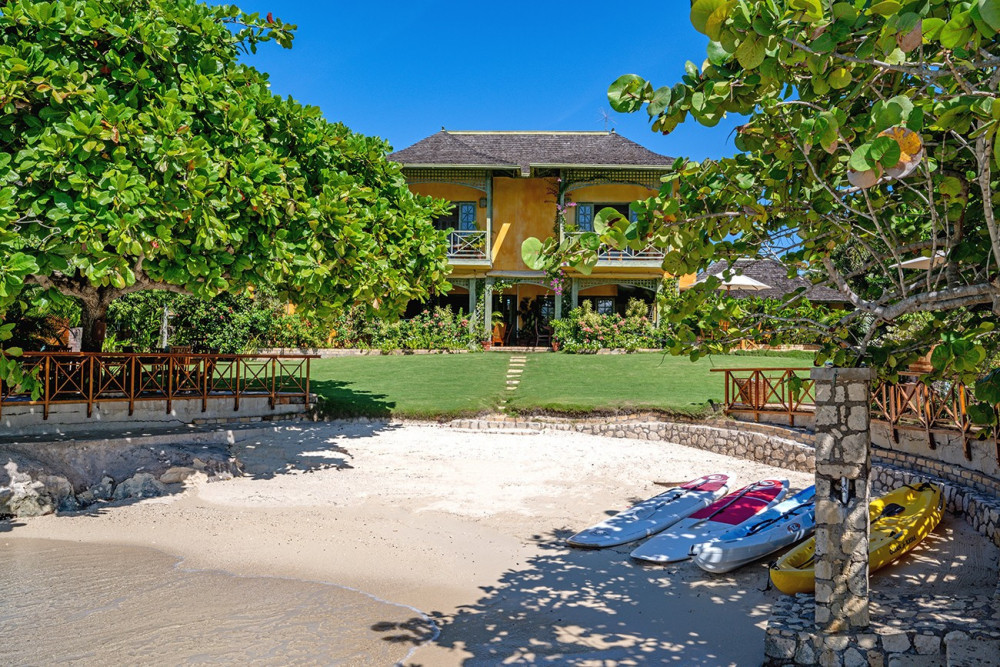 Keela Wee on the Beach