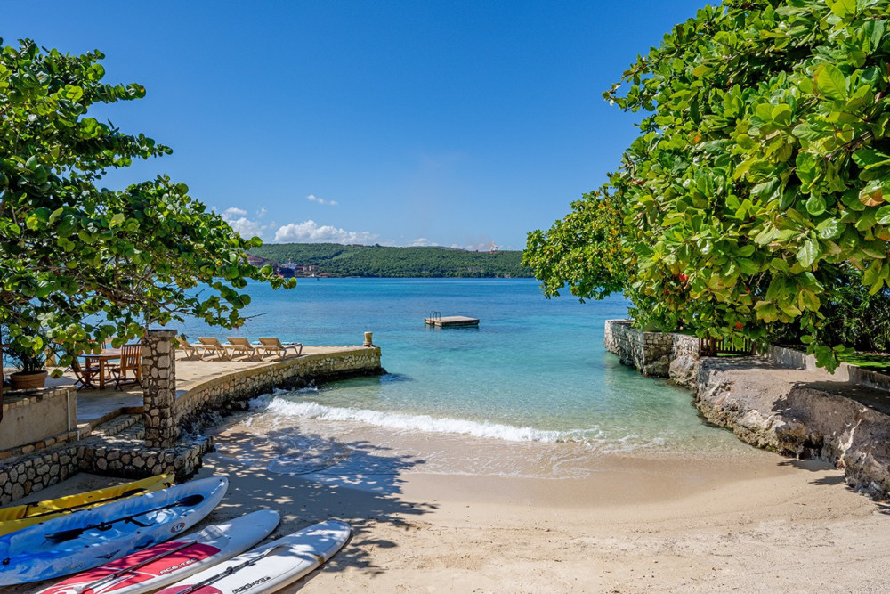 Keela Wee on the Beach