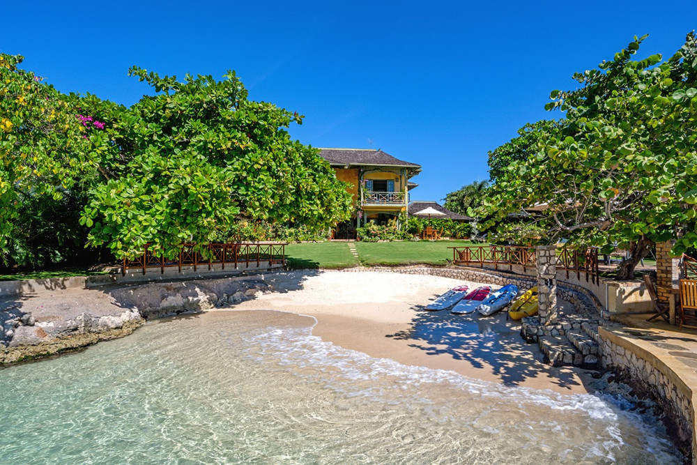 Keela Wee on the Beach