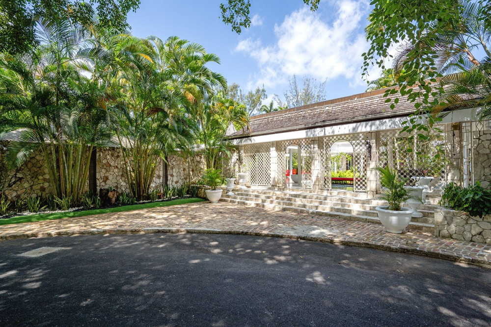 Noble House on the Beach