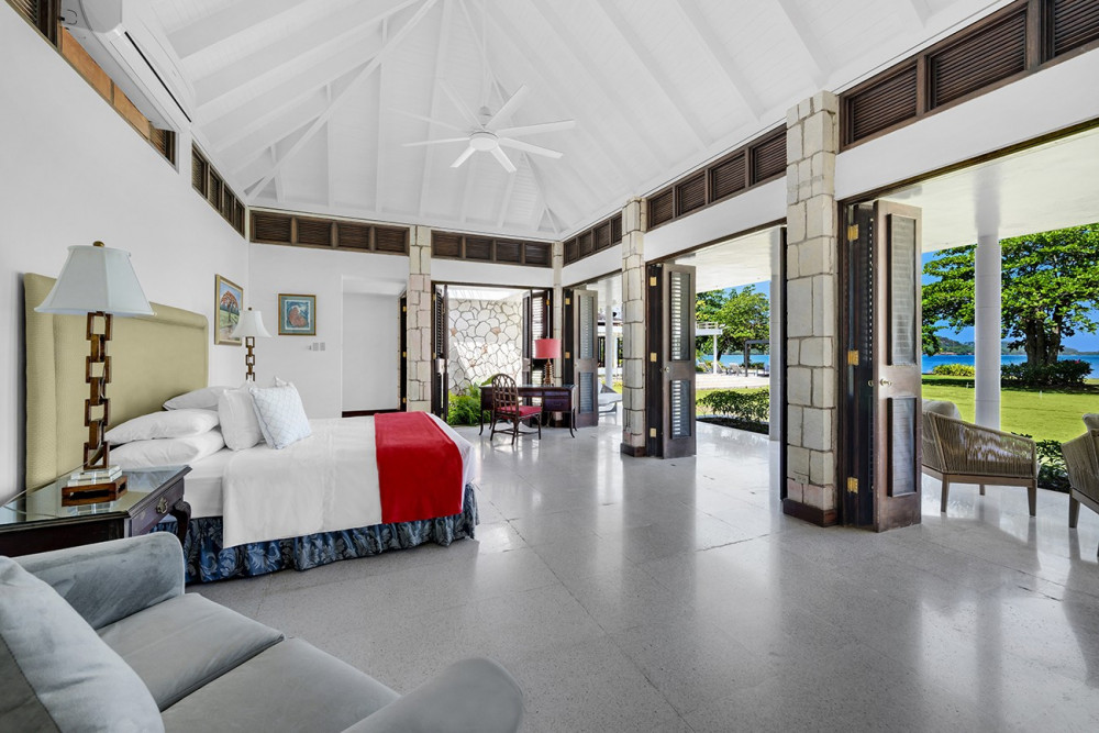 Noble House on the Beach